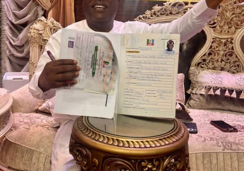 UMAHI SIGNS PRESIDENT TINUBU’S NOMINATION FORM, DESCRIBES IT AS VICTORY FORM, REAFFIRMS SUPPORT FOR CONTINUITY