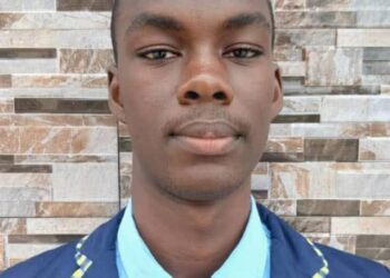 UMAHI REWARDS EBONYI HIGHEST JAMB SCORER WITH UNIVERSITY SCHOLARSHIP