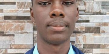 UMAHI REWARDS EBONYI HIGHEST JAMB SCORER WITH UNIVERSITY SCHOLARSHIP