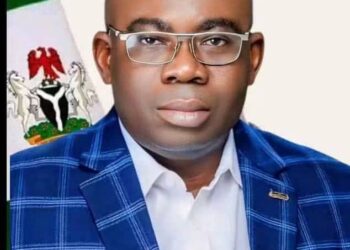 Afikpo LGA Chairman, NWACHI, Flags Off Distribution of 4,000 Bags of Fertilizer to Farmers